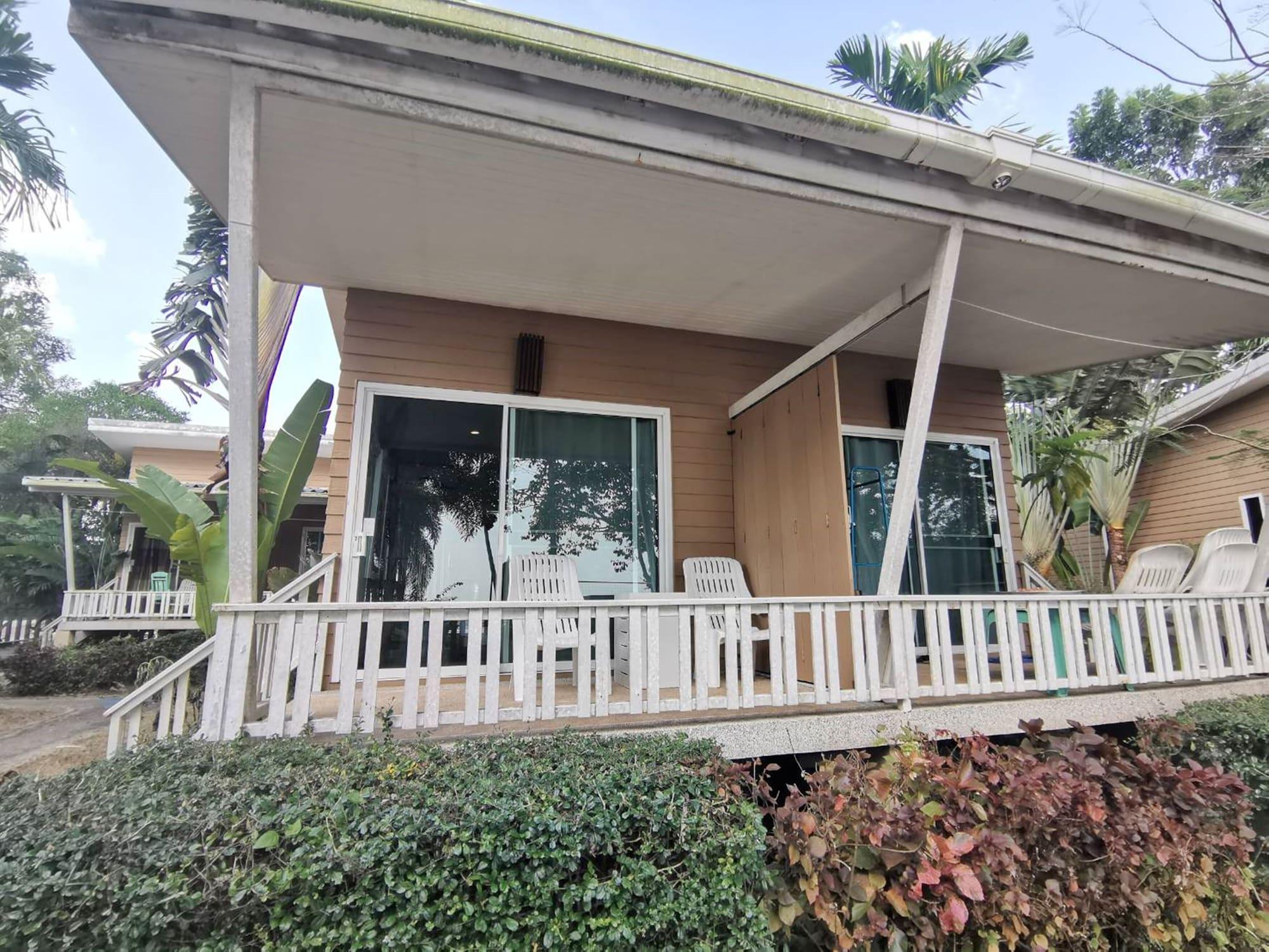 Villa Cha-Cha Krabi Beachfront Resort Ao Nam Mao Екстер'єр фото